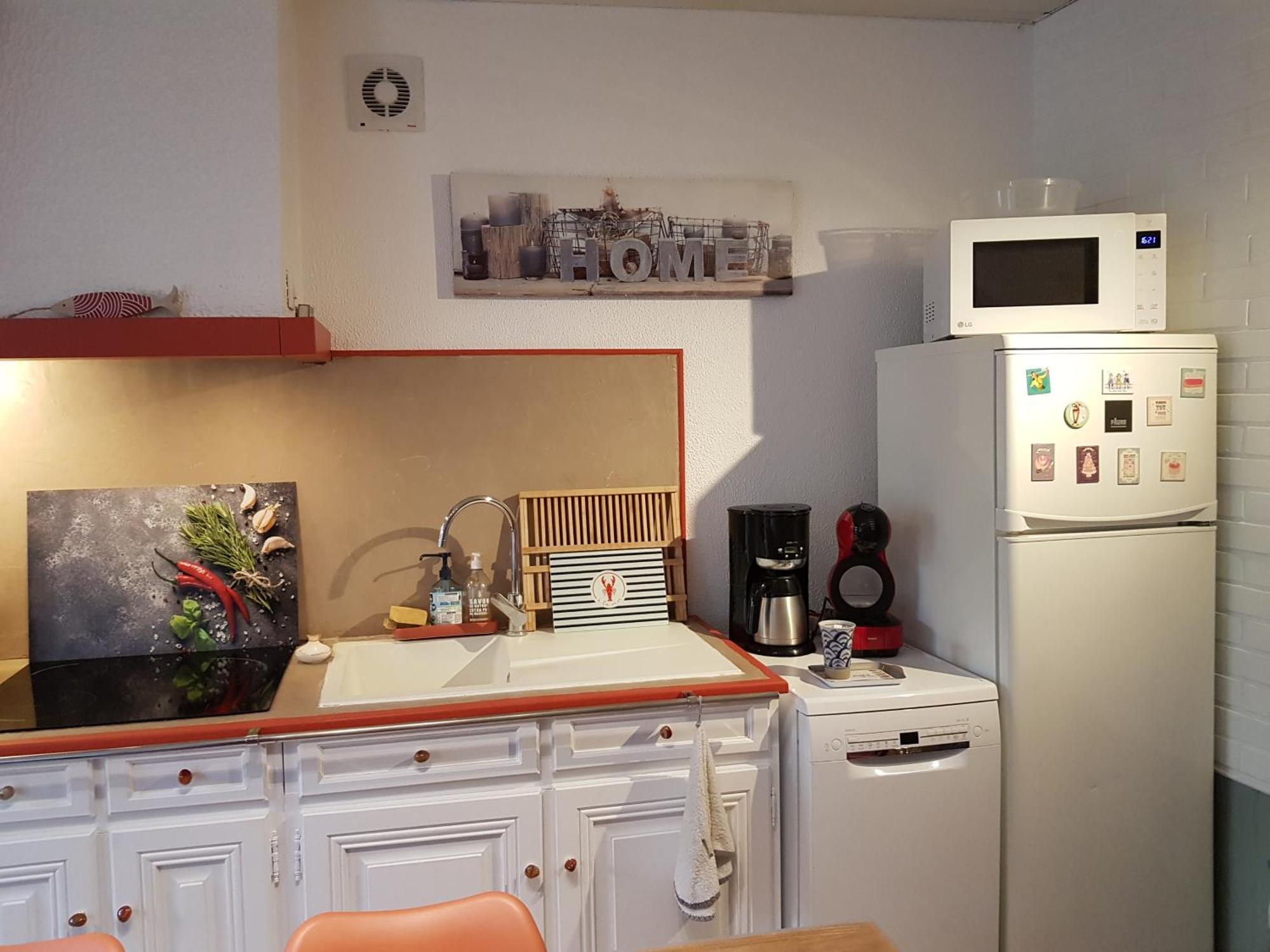 L'estivale Maison Cosy Avec Veranda Et Climatisation Сasa de vacaciones Étretat